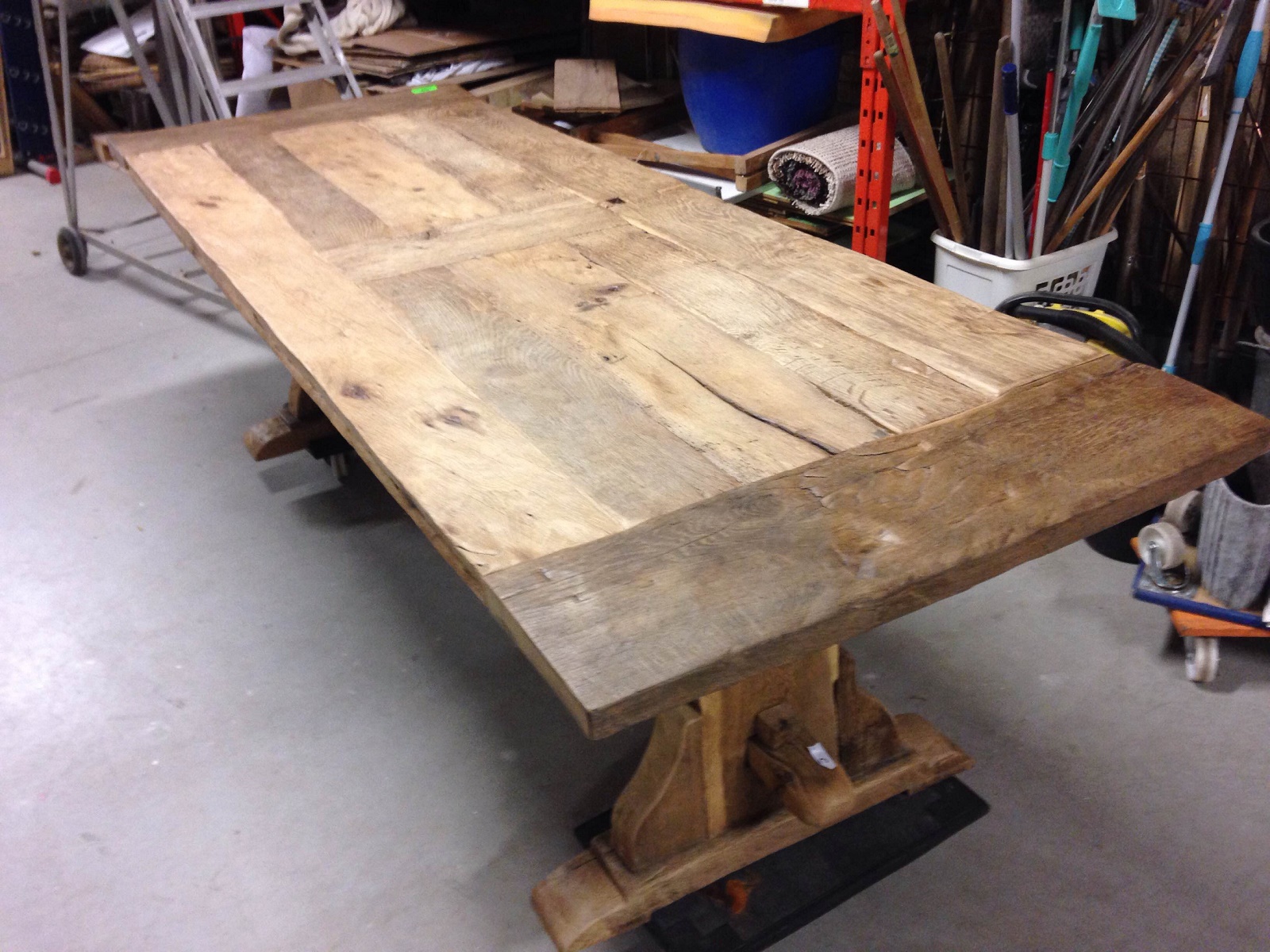 Reclaimed oak table top, natural grain and patina